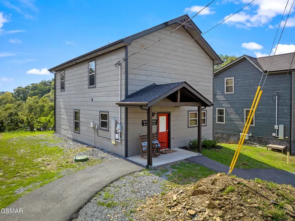 2107 Eagle Feather Dr, Sevierville, TN 37876