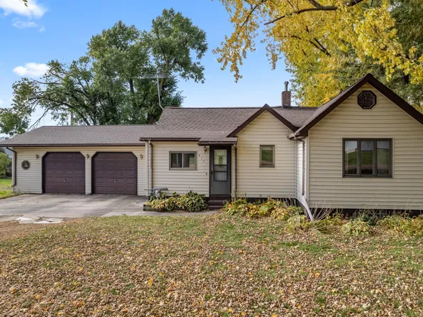 411 S Main St, Unity, WI 54488