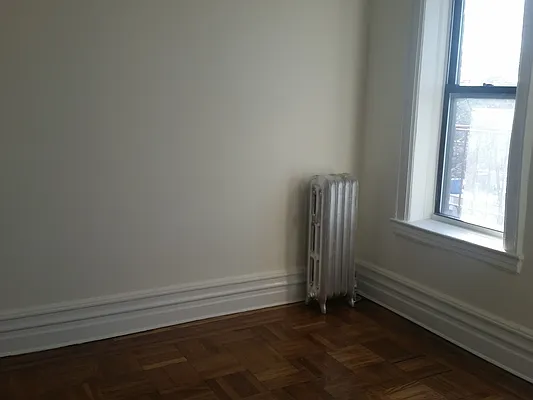 Rented by Joel Scharf, LREB | media 21