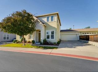 821 Bussing Ct, Folsom, CA 95630