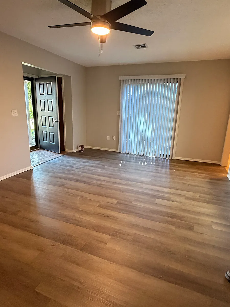 Building Photo - 2415 Brierwood Ct #2415