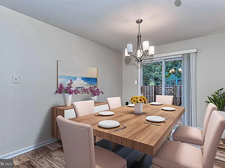 8467 Ivy Glen Ct — Photo 10