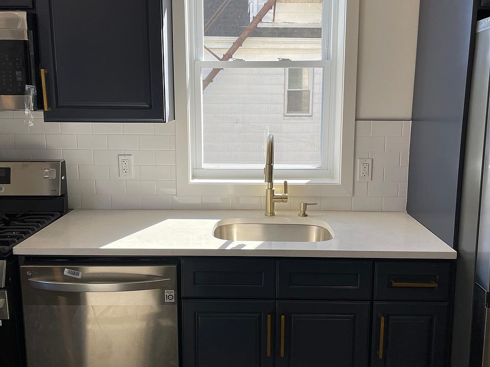 1st image of 753 Mount Prospect Ave Floor 2