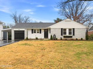 4402 Rudy Ln, Windy Hills, KY 40207