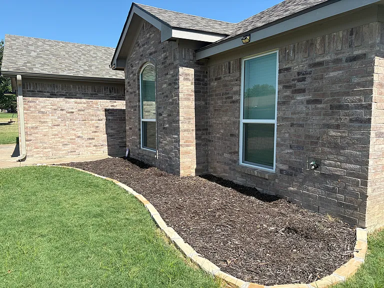 322 Dalhart Dr — Photo 4
