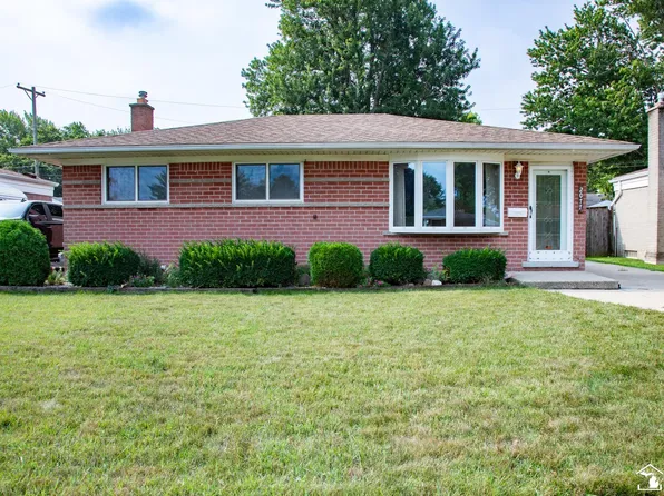 2077 Pagel Ave, Lincoln Park, MI 48146