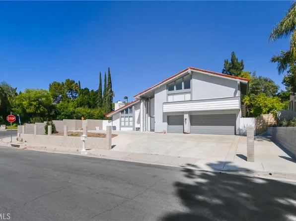 19865 Hiawatha St, Chatsworth, CA 91311