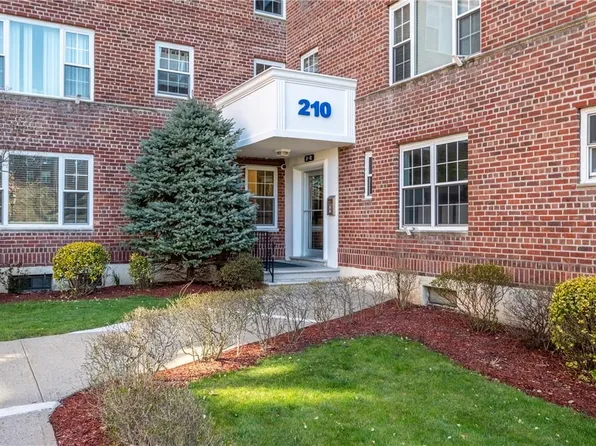 210 Pelham Road #6J, New Rochelle, NY 10805