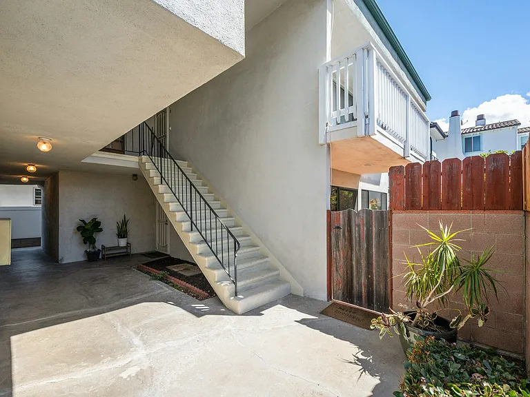2508 Aviation Blvd #B — Photo 10