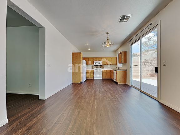 4th image of 8460 Barossa Ct