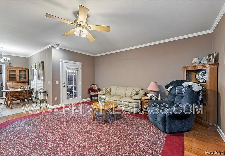 249 Windsor Garden Dr — Photo 12