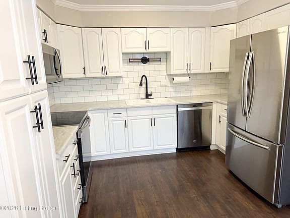 5th image of 8602 Birch Ct