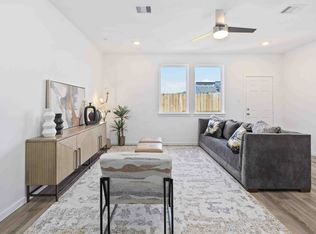 5922 Manning Oaks St, Houston, TX 77091