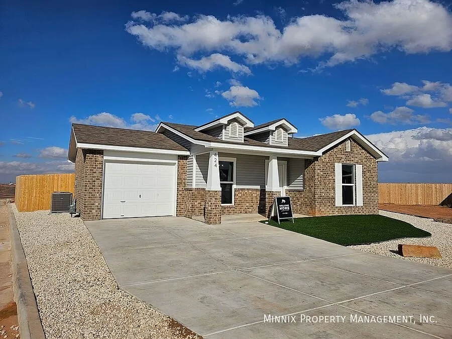 3 Bedroom/ 2 bath | Frenship ISD |424 E. 30th St. — Photo 1
