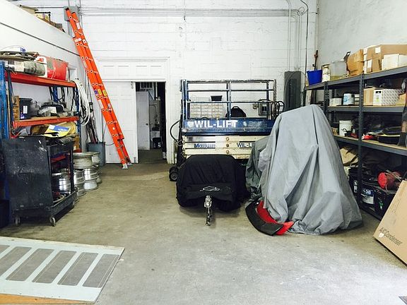 5th image of 170 W Broadway St