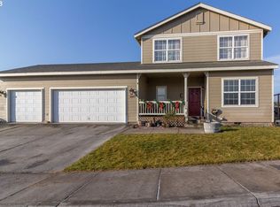1945 NW Prickly Pear Dr, Hermiston, OR 97838