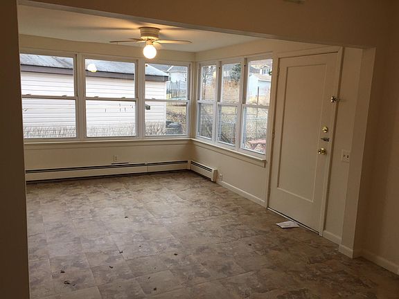 Dining rm