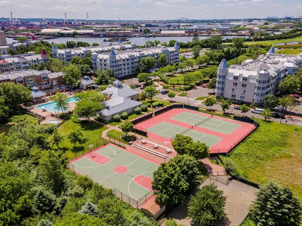 30 Freedom Way image 22 of 35