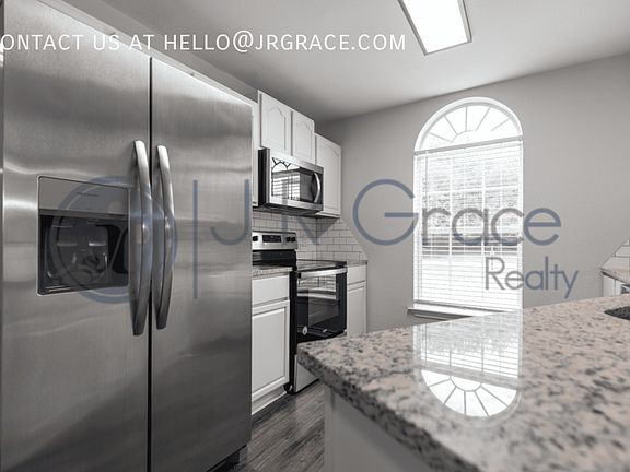 5th image of 247 Fernwood Dr