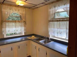 2 Center St APT 4, Warren, PA 16365