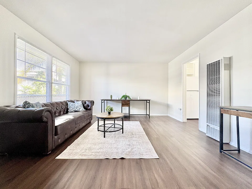1061 E Broadway #203