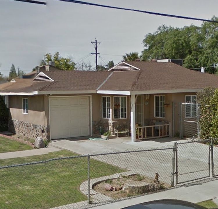 2nd image of 1043 E Garland Ave