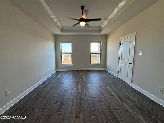 5th image of 111 Eagleston St
