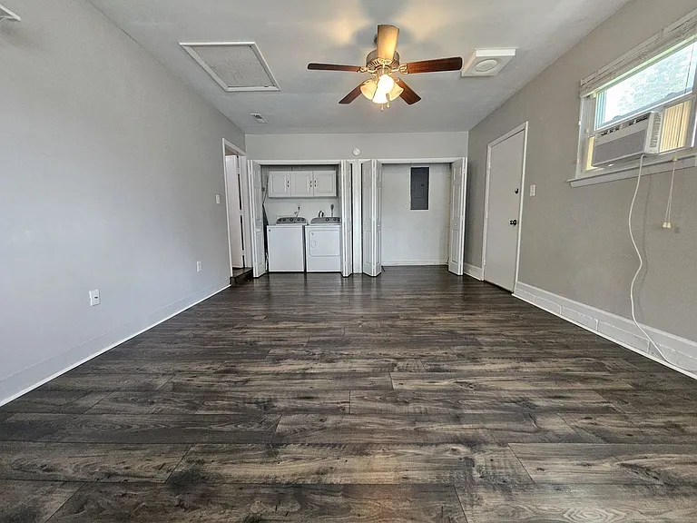 3413 Newport Dr — Photo 11