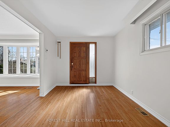 4th image of 14 Stephenfrank Rd