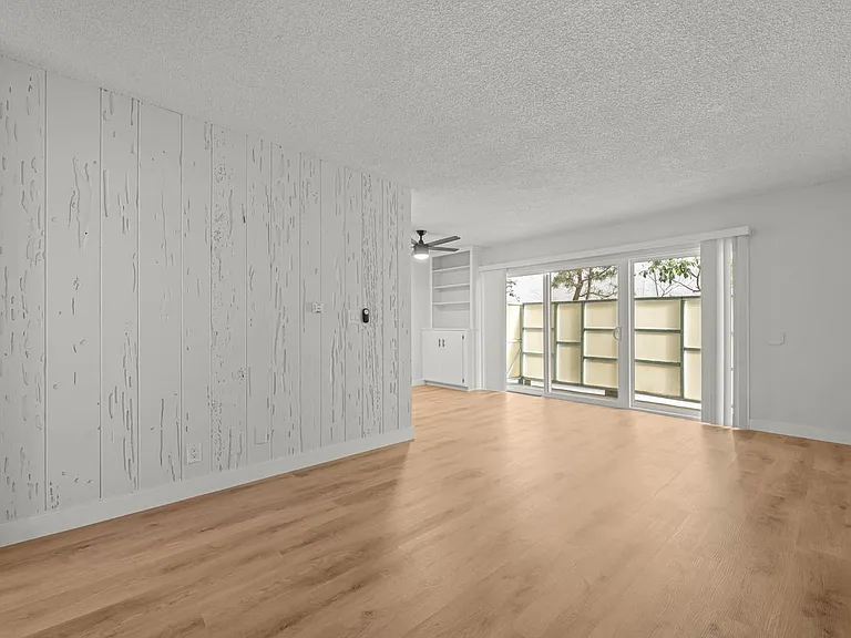 928 4th St #5 — Photo 16