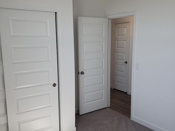 5th image of 48453 N DURAN Way