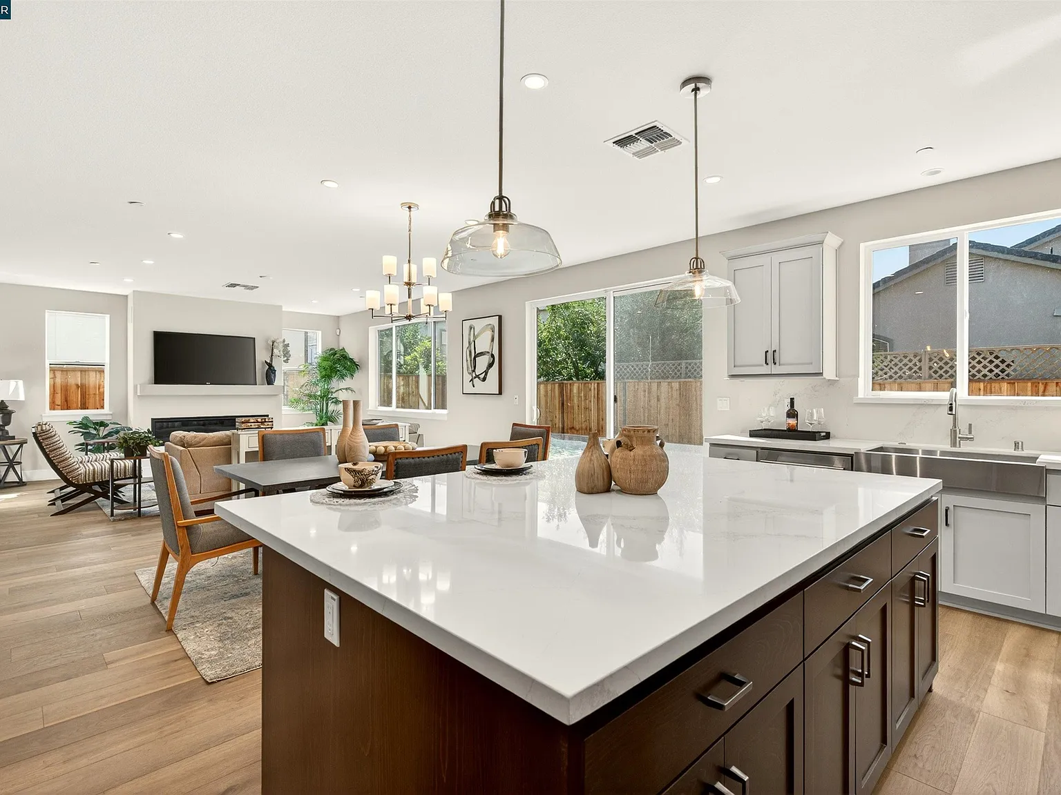 2201 Vandeleur Dr - Photo 7