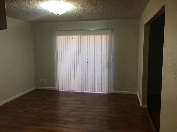 2 bed, 1.0 bath, 917 sqft, $1,850 — Photo 3