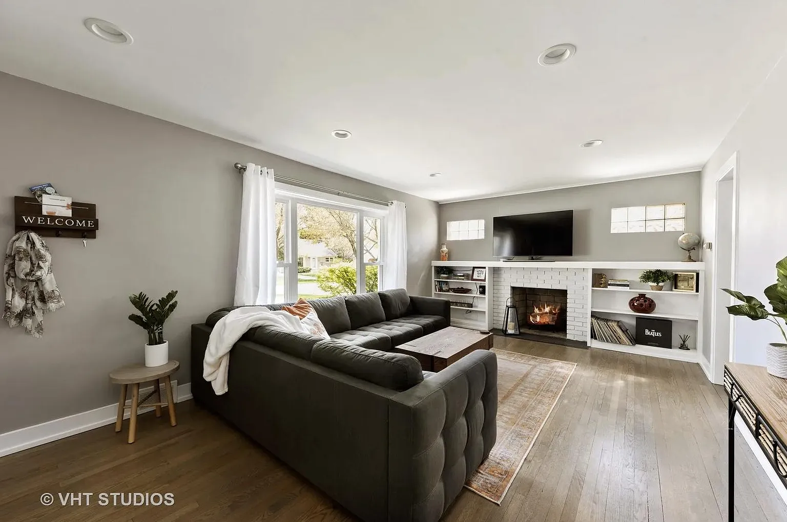 630 S Vail Ave photo 1
