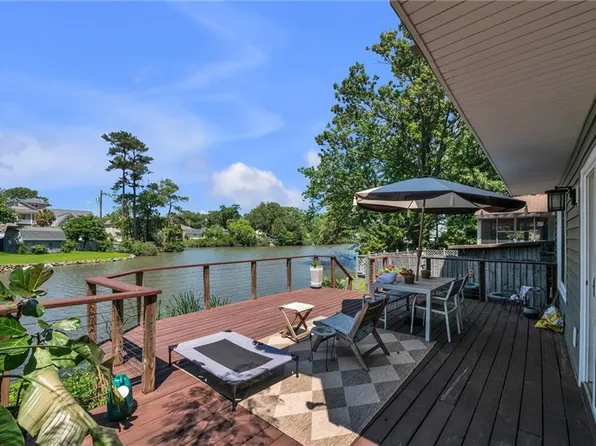 517 Lake Dr, Virginia Beach, VA 23451