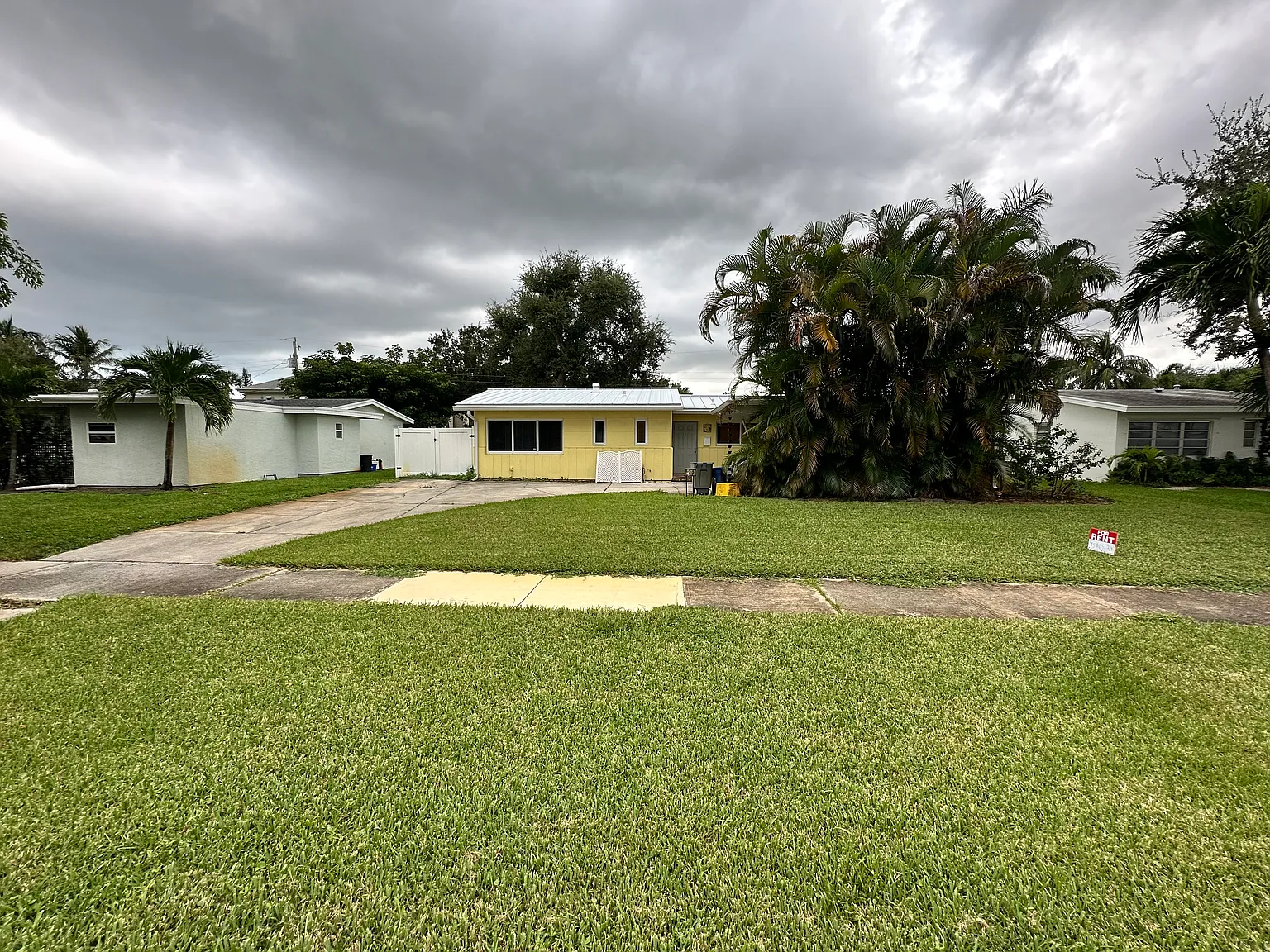3 bed, 1664 sqft, $4,500 — Photo 2