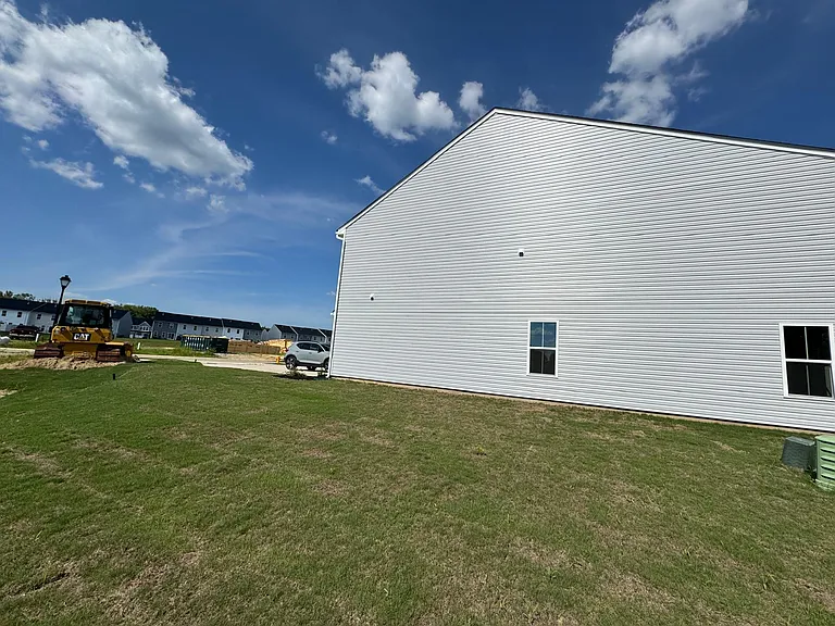 Big side yard