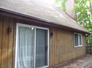 967 Country Place Dr, Tobyhanna, PA