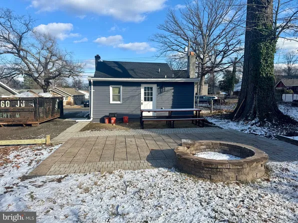 1712 Shady Side Dr, Edgewater, MD 21037