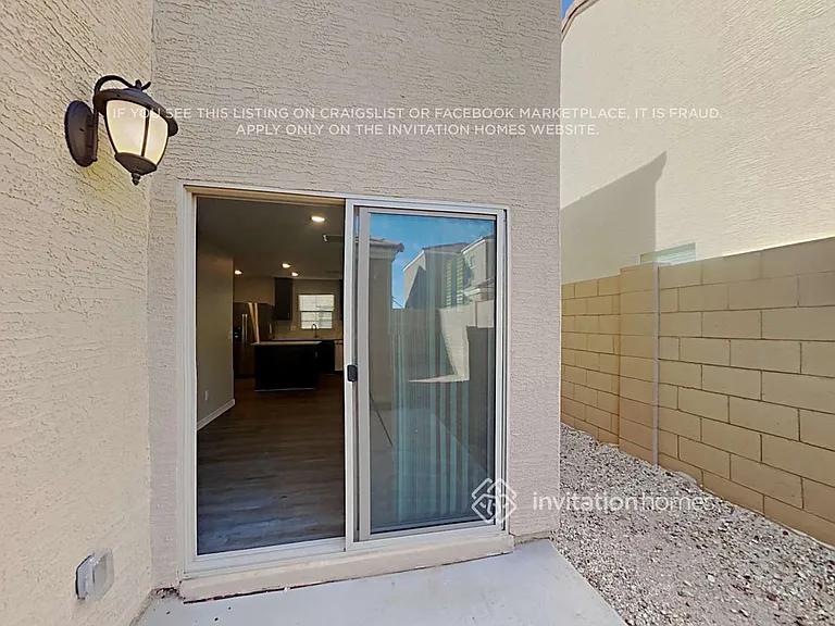 8020 W Agora Ln — Photo 23