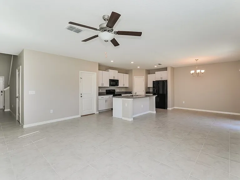 4536 Eternal Prince Dr — Photo 4