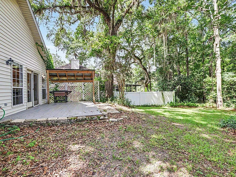 2576 Yarmouth Ln — Photo 33