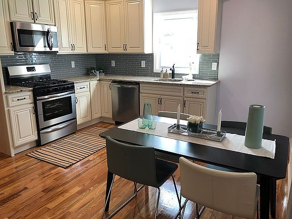 5th image of 146 Westervelt Ave