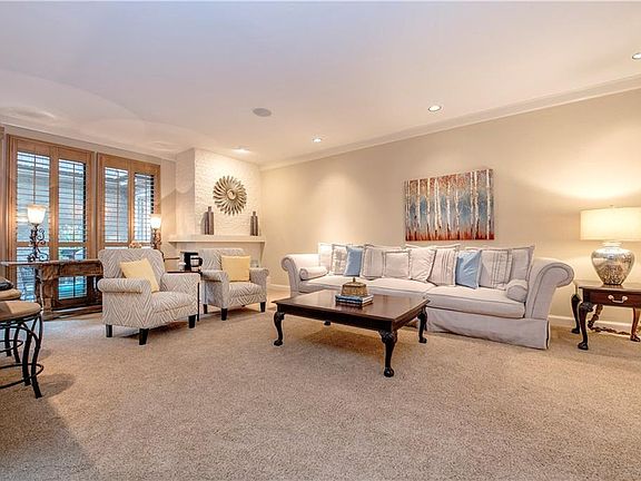4th image of 4114 Coletta Dr #8