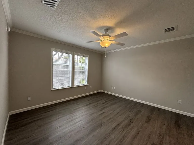7426 43rd Dr N #586 — Photo 10
