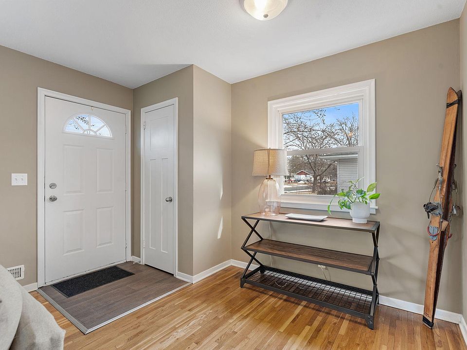 11240 Crocus St NW, Coon Rapids, MN 55433 | Zillow