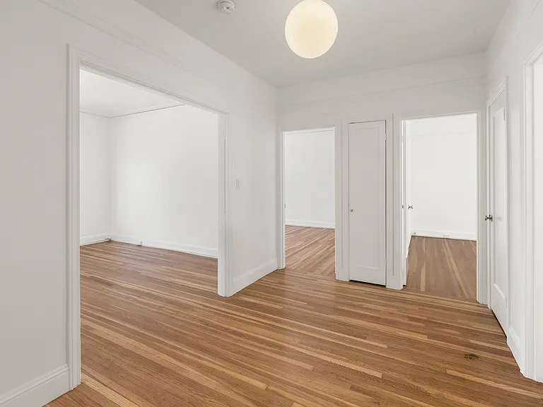 3260 Gough St #101 — Photo 10