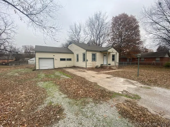 214 S Creek St, Dewey, OK 74029