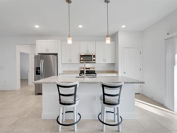 5th image of 15475 SW 23rd Avenue Rd