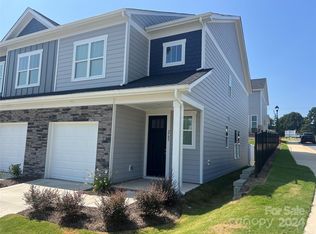 2705 Winn Mill Dr, Gastonia, NC 28056